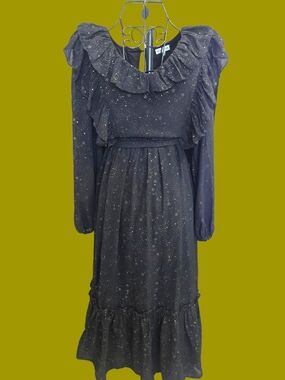 Moon River Black Garment with White Label